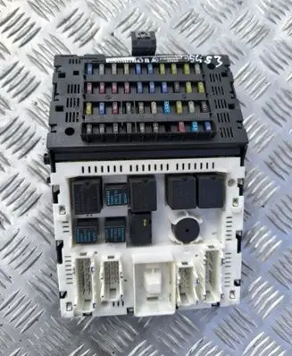 Renault Megane II Fuse box set 7703297784