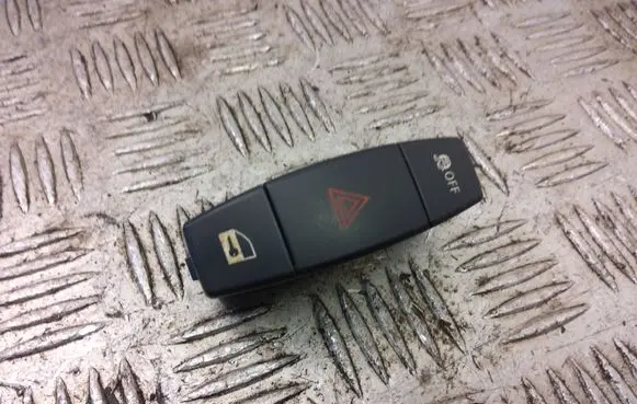 BMW 1 E82 E88 Hazard light switch 9196712