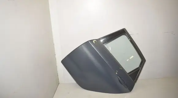 BMW 2 F45 Rear door