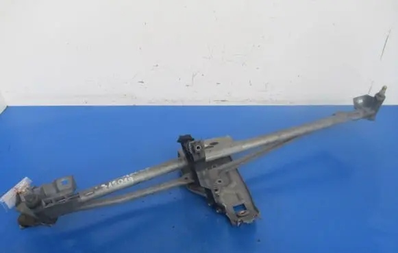 Audi A6 S6 C4 4A Front wiper linkage and motor