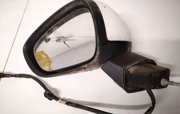 Citroen C3 Front door electric wing mirror 