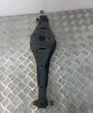 Volkswagen Jetta VI Rear upper control arm/wishbone