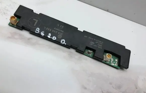 Volkswagen PASSAT B6 Aerial antenna amplifier 3C5035532L