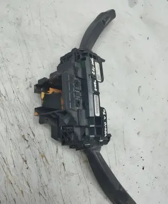 Volvo V70 Wiper turn signal indicator stalk/switch 31275025