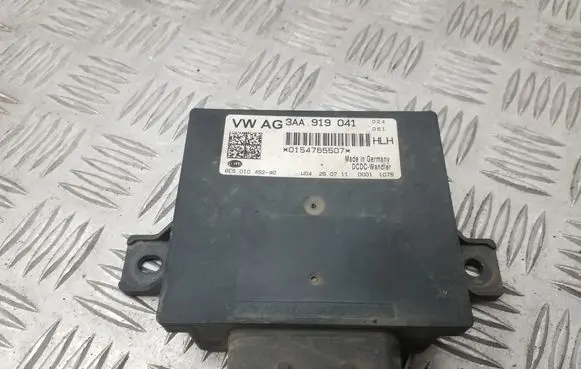 Volkswagen PASSAT B7 Power management control unit 3AA919041