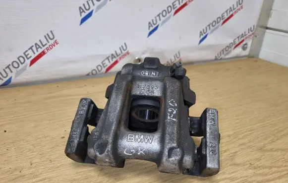 BMW 1 F20 F21 Rear brake caliper 1129040