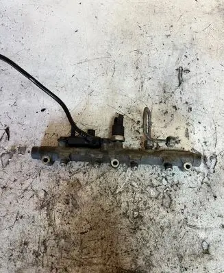 Peugeot 607 Fuel main line pipe 0445214017