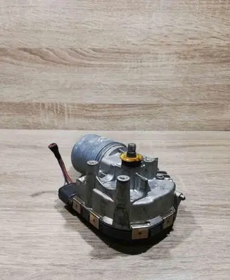 Volkswagen PASSAT B6 Wiper motor 3C1955119 0390241791