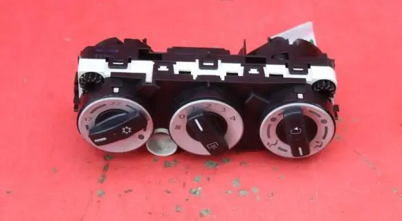 Mitsubishi Colt Climate control unit 69660071