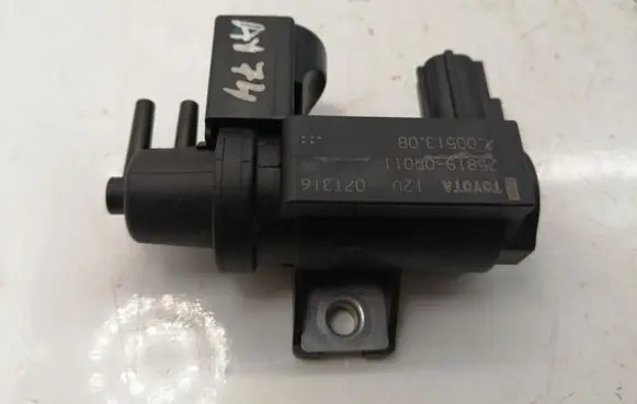 Toyota Avensis T250 Turbo solenoid valve 258190R011 70051308