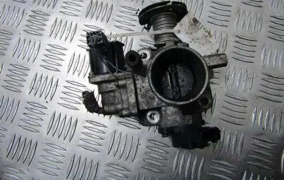 Mazda 323 Throttle valve