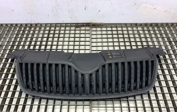 Skoda Fabia Mk2 (5J) Front grill 5J0853668