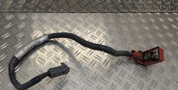 Toyota Avensis T250 Positive cable (battery)