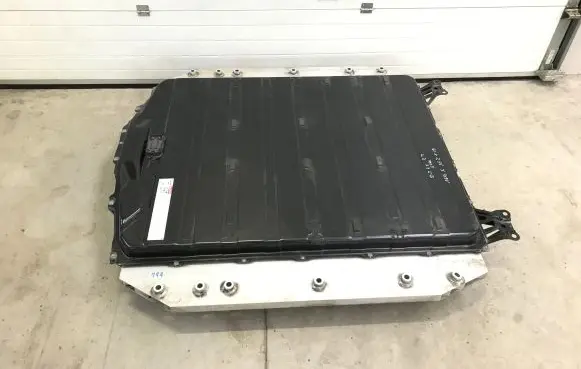 Toyota bZ4X Hybrid / electric car battery G960042021 LB6AFX1 RZ450E