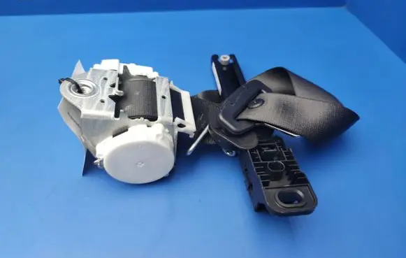 Jaguar XF Front seatbelt 33017492B 34025570A 8X23F311B09AB