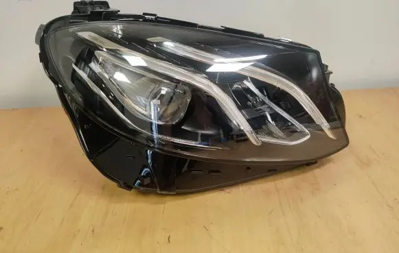 Mercedes-Benz E W213 Headlight/headlamp A2139068306