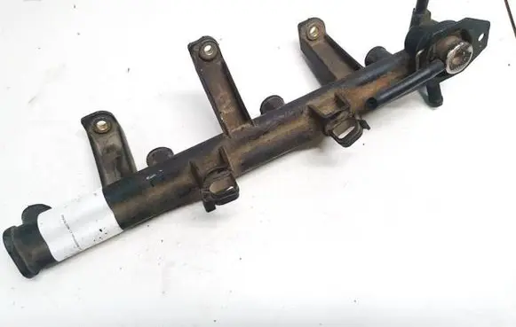 Peugeot 406 Fuel main line pipe 9621783580