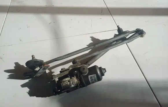 Toyota Yaris Wiper motor 8511052310