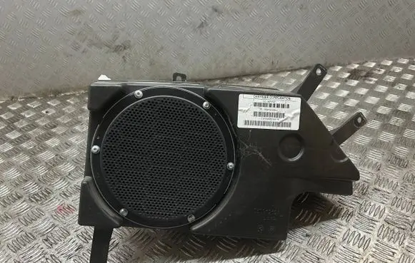 Jeep Cherokee Sound amplifier 05091212AB