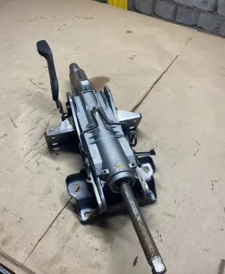 Steering wheel axle