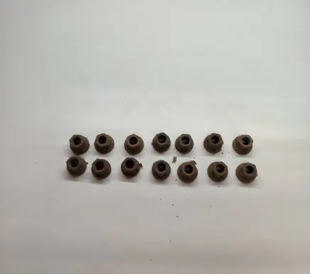 Iveco Daily 35.8 - 9 Nuts/bolts 