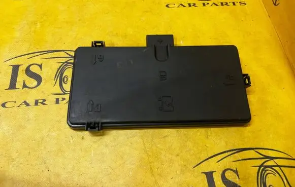 Ford Explorer VI Fuse box cover L1MT14A003AB