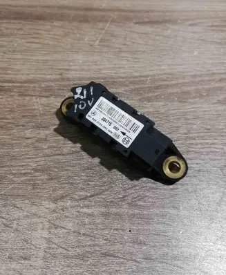 Mercedes-Benz CLS C219 Airbag deployment crash/impact sensor 0018209126 304715