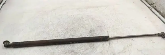 BMW X3 E83 Tailgate strut 
