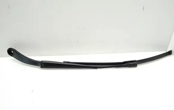Mercedes-Benz CLA C117 X117 W117 Windshield/front glass wiper blade A1768203400