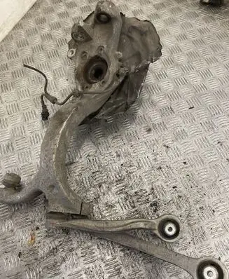Audi A6 S6 C6 4F Front wheel hub