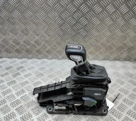 Volvo S90, V90 Gear shifter/selector P31437773 31437773