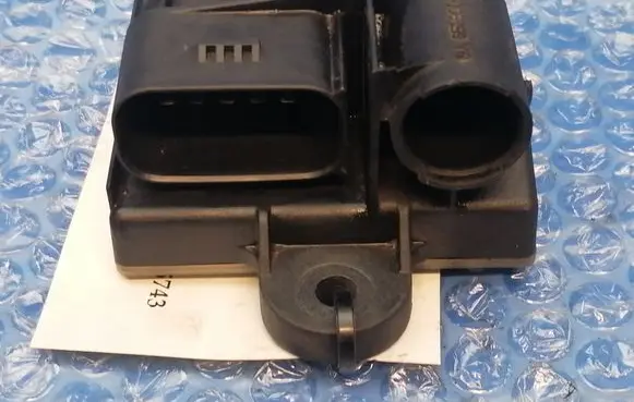 Mercedes-Benz Sprinter W906 Glow plug pre-heat relay A6519001300 51299056