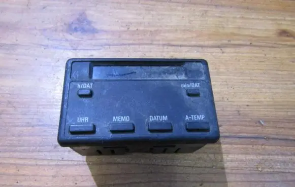 BMW 5 E34 Screen/display/small screen 62131374288