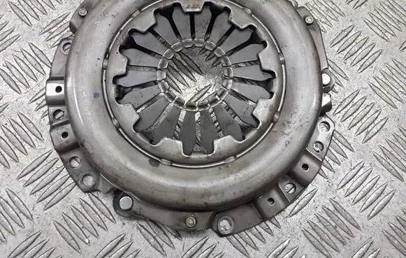 Suzuki Swift I Pressure plate 