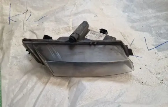 BMW 1 E81 E87 Front fog light 7181288