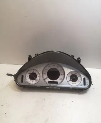 Mercedes-Benz E W211 Speedometer (instrument cluster) A2115402848