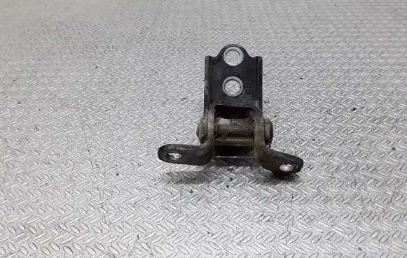 Subaru Outback Rear door lower hinge
