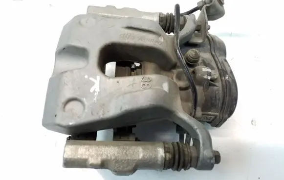 Chrysler 200 Rear brake caliper