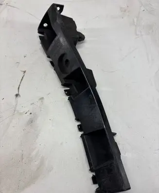 Ford Mustang VI Front bumper mounting bracket FR3B16C066A