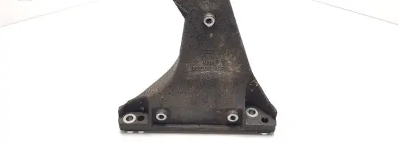 Volkswagen PASSAT B5 Engine mounting bracket 8D0199308F