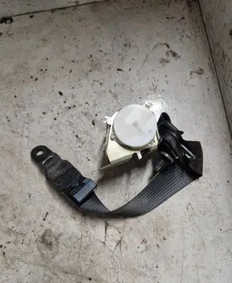 Opel Meriva B Rear seatbelt 34084631D