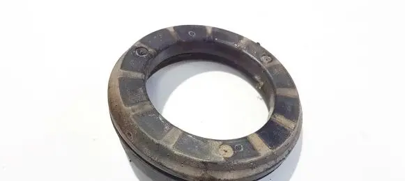 Renault Megane II Coil spring mount 