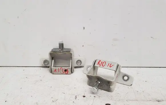 KIA Rio Tailgate/trunk/boot hinge
