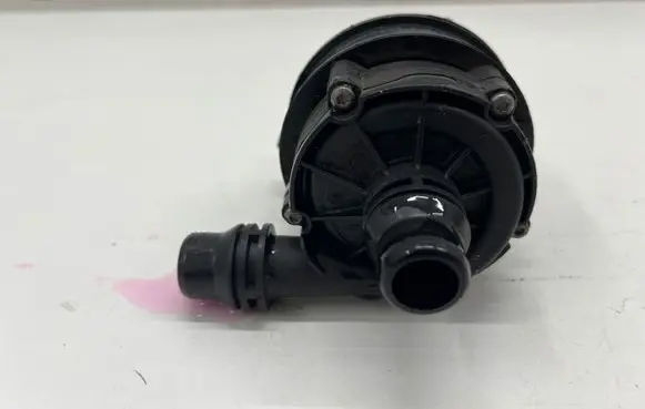 Mercedes-Benz CLA C118 X118 Electric auxiliary coolant/water pump A0005002686