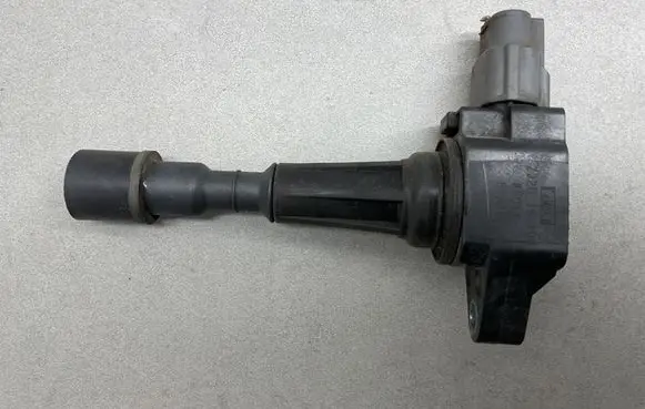 Mazda 3 I High voltage ignition coil ZJ2018100 K5014 6427C