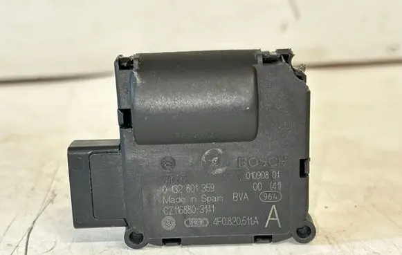 Audi A6 S6 C6 4F Air flap motor/actuator 4F0820511A