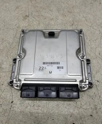 Mitsubishi Space Star Engine control unit/module MR577221