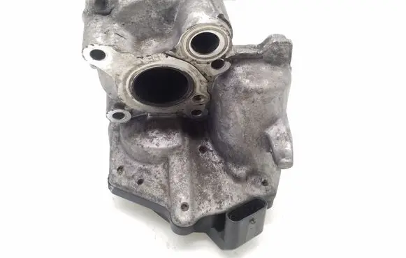 Mercedes-Benz E W212 EGR valve A6511400360 A2C53418576