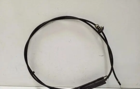 Volkswagen Golf III Engine bonnet/hood lock release cable 1H2823535C