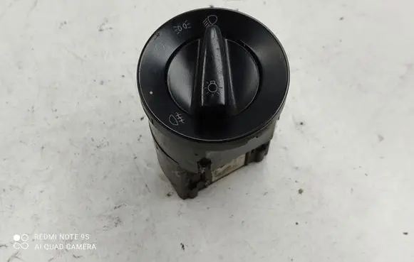 Seat Alhambra (Mk1) Light switch